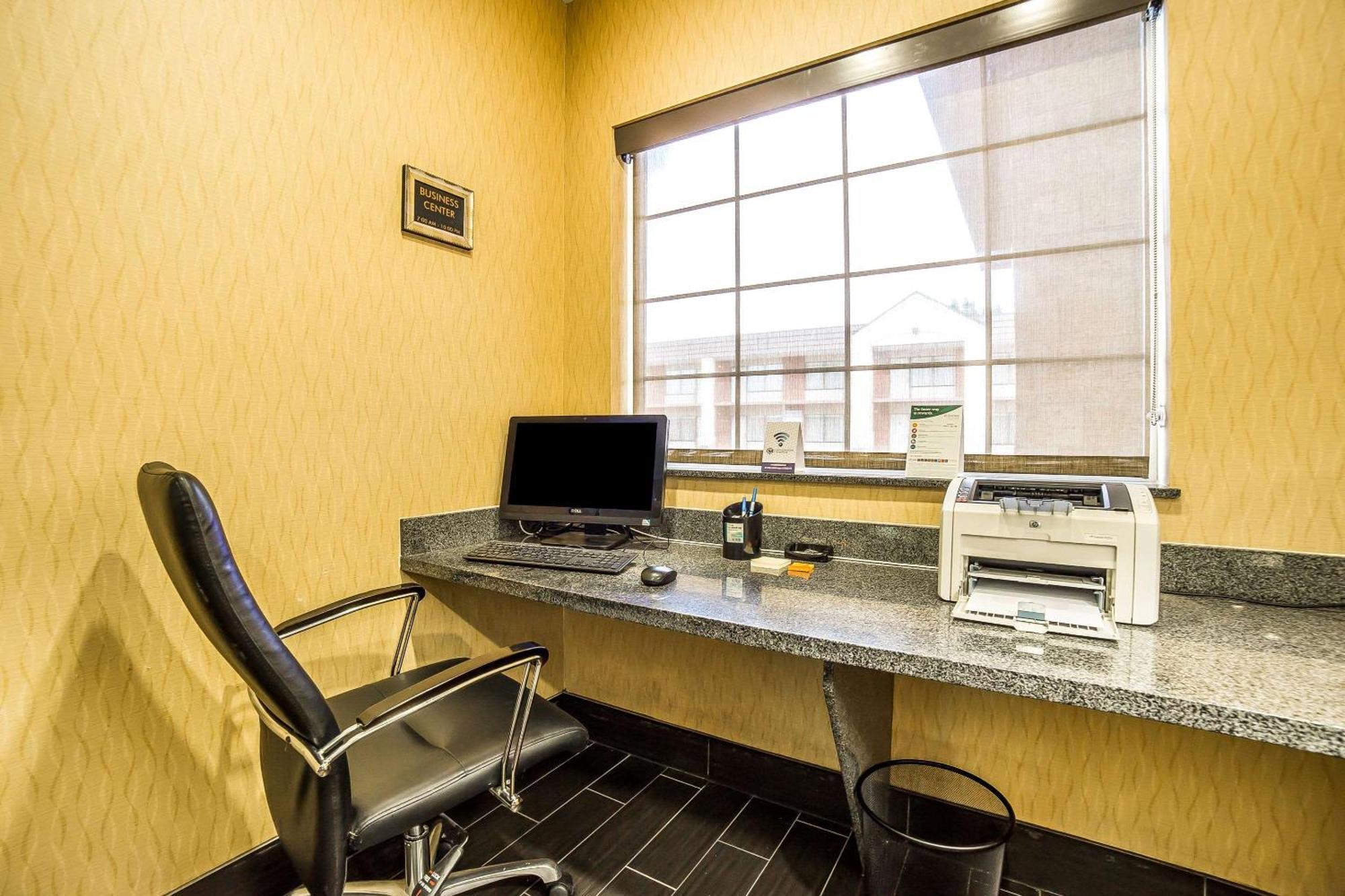 Comfort Inn Ballard-Roosevelt Dış mekan fotoğraf