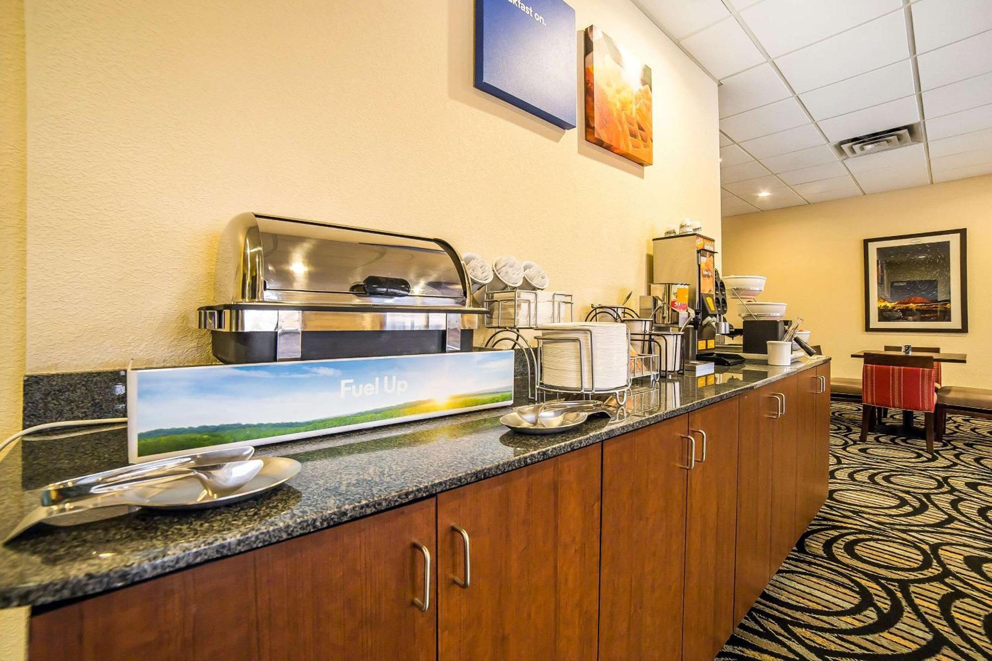 Comfort Inn Ballard-Roosevelt Dış mekan fotoğraf