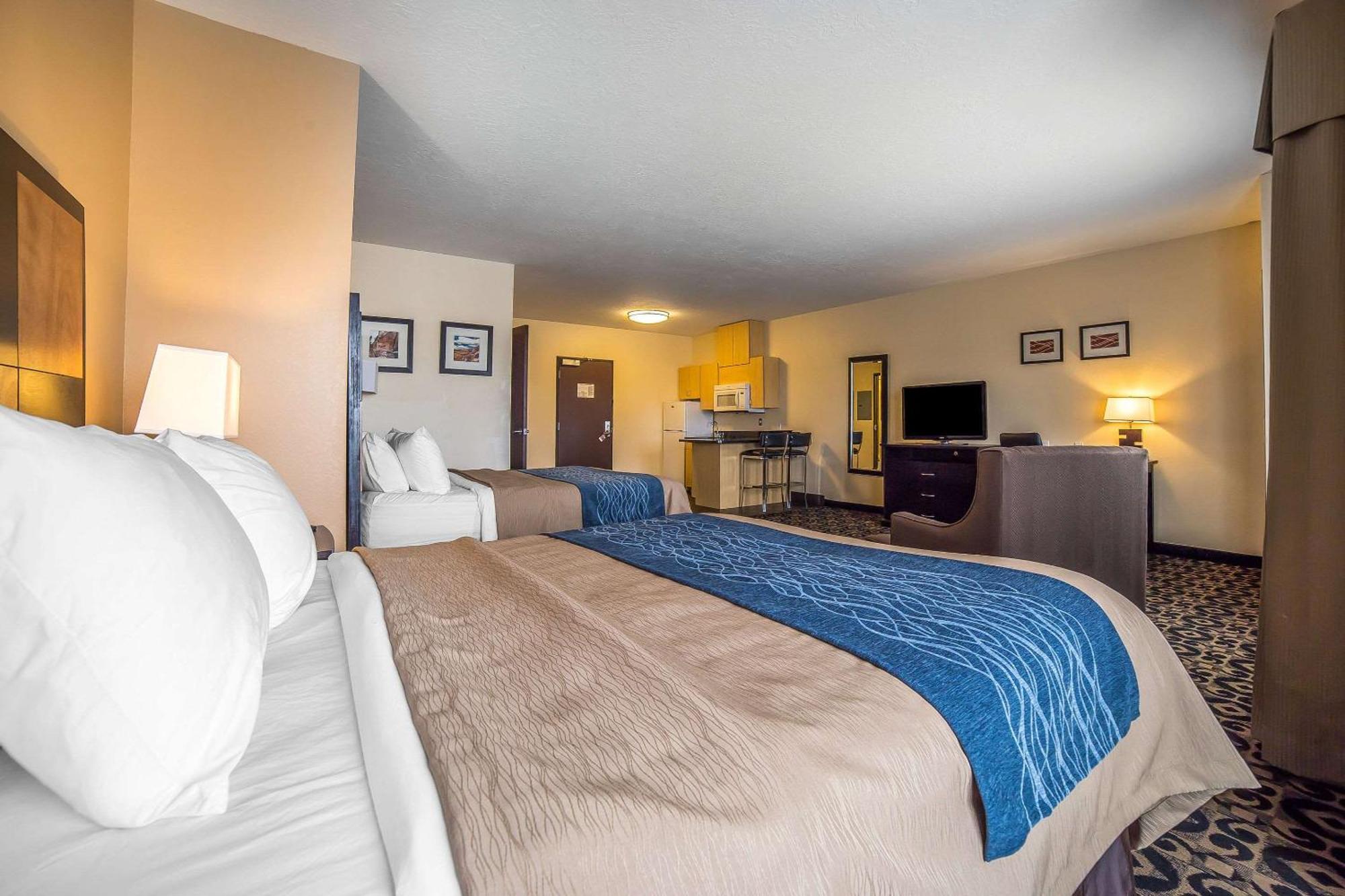 Comfort Inn Ballard-Roosevelt Dış mekan fotoğraf