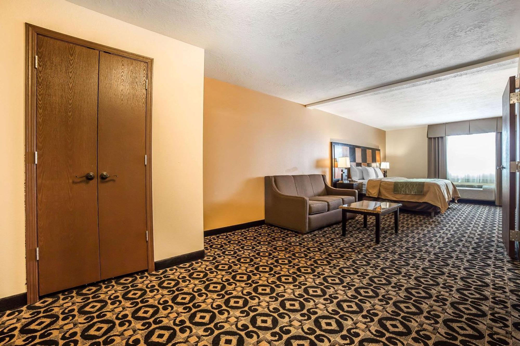 Comfort Inn Ballard-Roosevelt Dış mekan fotoğraf